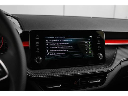 Skoda Fabia Monte Carlo | Achteruitrijcamera | Cruise control met speedlimiter | Driver Activity Assistant, v... ActivLease financial lease