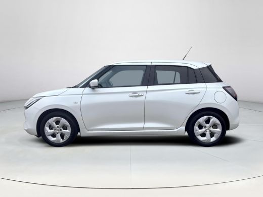 Suzuki Swift 1.2 Select Smart Hybrid Automaat | GEEN AFLEVERKOSTEN | Apple Carplay & Android Auto | Parkeersen... ActivLease financial lease