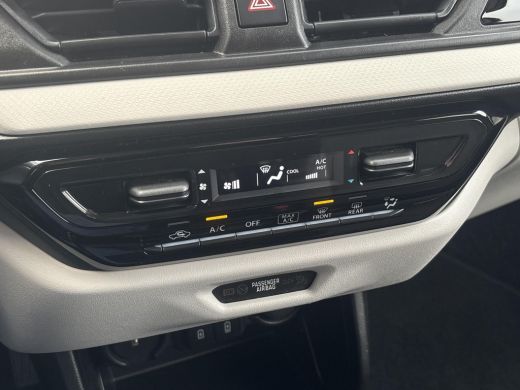 Suzuki Swift 1.2 Select Smart Hybrid Automaat | GEEN AFLEVERKOSTEN | Apple Carplay & Android Auto | Parkeersen... ActivLease financial lease