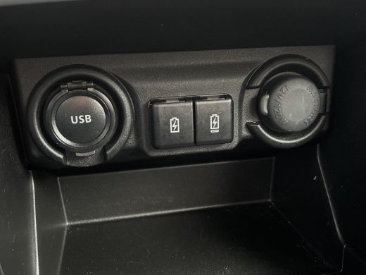 Suzuki Swift 1.2 Select Smart Hybrid Automaat | GEEN AFLEVERKOSTEN | Apple Carplay & Android Auto | Parkeersen... ActivLease financial lease