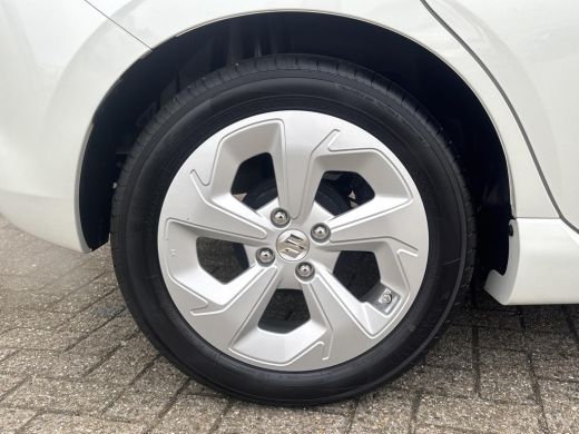 Suzuki Swift 1.2 Select Smart Hybrid Automaat | GEEN AFLEVERKOSTEN | Apple Carplay & Android Auto | Parkeersen... ActivLease financial lease