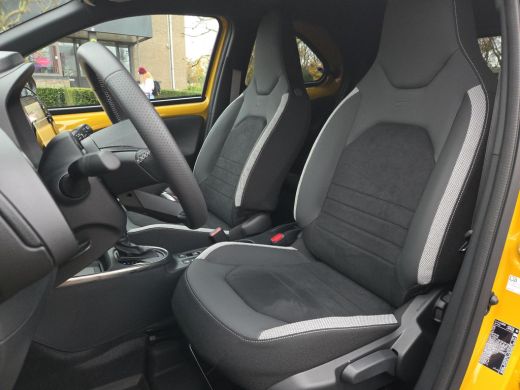 Toyota Aygo Hybrid 115 GR Sport | Demo voordeel | ActivLease financial lease