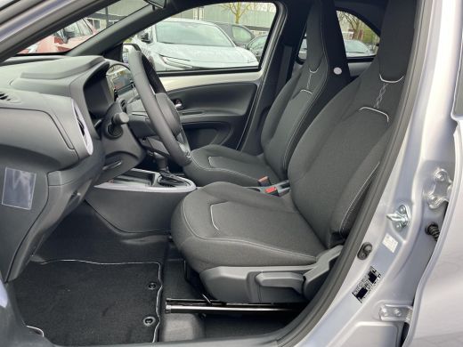 Toyota Aygo Hybrid 115 pulse | &euro; 1.000 extra inruilwaarde | ActivLease financial lease