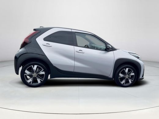 Toyota Aygo Hybrid 115 pulse | &euro; 1.000 extra inruilwaarde | ActivLease financial lease