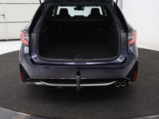 Toyota Corolla 2.0 Hybrid GR-Sport | Leder/Alcantara | Stoelverwarming | Trekhaak | Sportstoelen | Camera | Carp... ActivLease financial lease