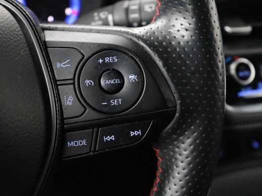 Toyota Corolla 2.0 Hybrid GR-Sport | Leder/Alcantara | Stoelverwarming | Trekhaak | Sportstoelen | Camera | Carp... ActivLease financial lease