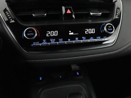 Toyota Corolla 2.0 Hybrid GR-Sport | Leder/Alcantara | Stoelverwarming | Trekhaak | Sportstoelen | Camera | Carp... ActivLease financial lease