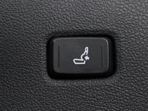 Toyota Corolla 2.0 Hybrid GR-Sport | Leder/Alcantara | Stoelverwarming | Trekhaak | Sportstoelen | Camera | Carp... ActivLease financial lease