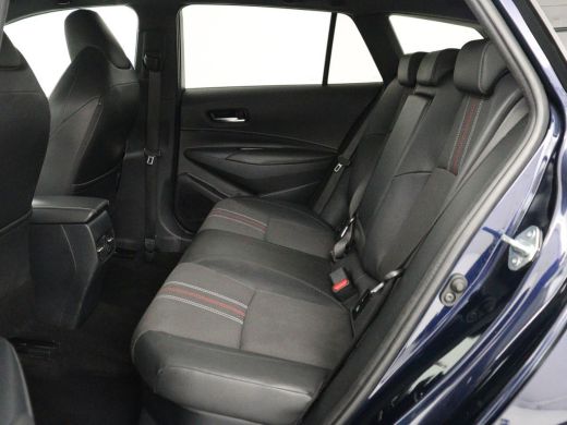 Toyota Corolla 2.0 Hybrid GR-Sport | Leder/Alcantara | Stoelverwarming | Trekhaak | Sportstoelen | Camera | Carp... ActivLease financial lease