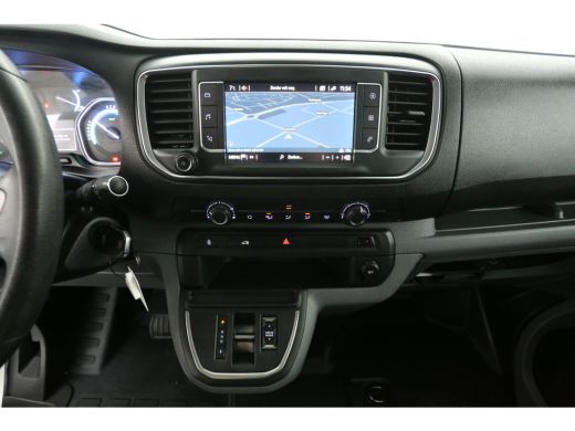 Toyota ProAce Standard Range L2H1 50 kWh | SOH 94% | Snelladen | Airco | Cruise | 3-Zits | Carplay | Navigatie ActivLease financial lease