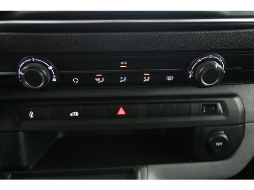 Toyota ProAce Standard Range L2H1 50 kWh | SOH 94% | Snelladen | Airco | Cruise | 3-Zits | Carplay | Navigatie ActivLease financial lease