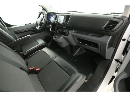 Toyota ProAce Standard Range L2H1 50 kWh | SOH 94% | Snelladen | Airco | Cruise | 3-Zits | Carplay | Navigatie ActivLease financial lease