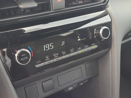 Toyota Yaris Cross 1.5 Hybrid 130 Dynamic | Demo Voordeel | ActivLease financial lease