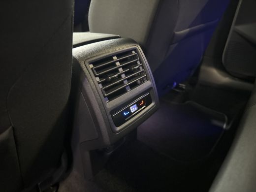 Volkswagen Golf 1.4 eHybrid 204PK DSG STYLE CAMERA/NAVI/STUURVERW. ActivLease financial lease