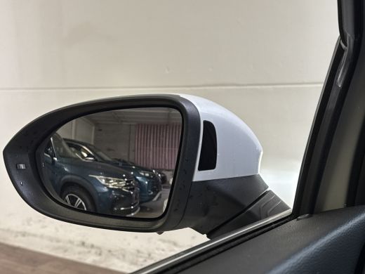 Volkswagen Golf 1.4 eHybrid 204PK DSG STYLE CAMERA/NAVI/STUURVERW. ActivLease financial lease