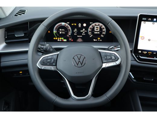 Volkswagen Tayron Life Edition | Inclusief &euro;2000,- inruilvoordeel | Trekhaak | 'App-Connect' draadloze smartphone i... ActivLease financial lease