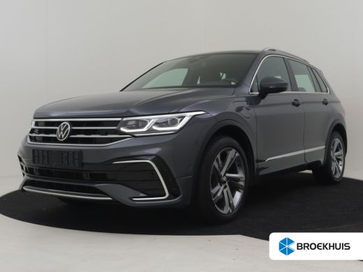 Volkswagen Tiguan R-Line Business eHybrid 245pk | Trekhaak | Elektrische stoelen memory | Lederen bekleding | Stoel...