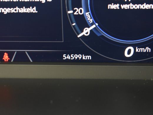 Volkswagen Tiguan R-Line Business eHybrid 245pk | Trekhaak | Elektrische stoelen memory | Lederen bekleding | Stoel... ActivLease financial lease