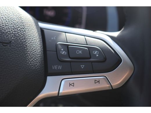 Volkswagen Transporter 2.0 TDI L2 H1 DC Bulli 2x Schuifdeur ActivLease financial lease