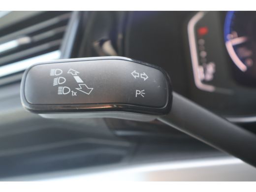 Volkswagen Transporter 2.0 TDI L2 H1 DC Bulli 2x Schuifdeur ActivLease financial lease