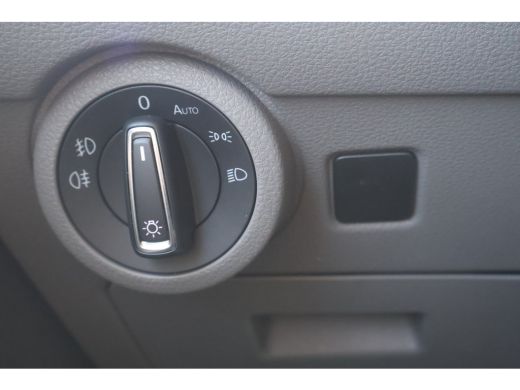 Volkswagen Transporter 2.0 TDI L2 H1 DC Bulli 2x Schuifdeur ActivLease financial lease