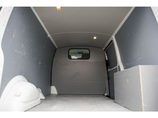 Volkswagen Transporter L2H1 | 102 PK | 3-Zits | Airco ActivLease financial lease