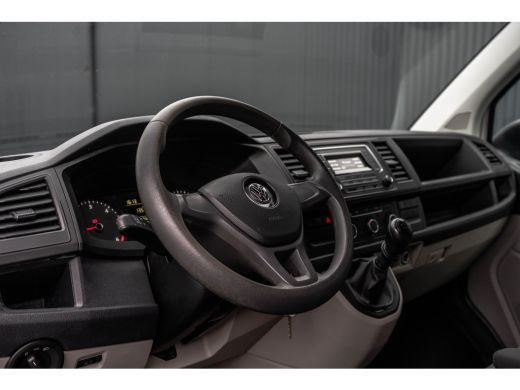 Volkswagen Transporter L2H1 | 102 PK | 3-Zits | Airco ActivLease financial lease