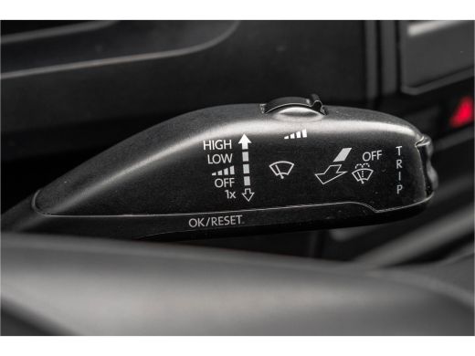 Volkswagen Transporter L2H1 | 102 PK | 3-Zits | Airco ActivLease financial lease