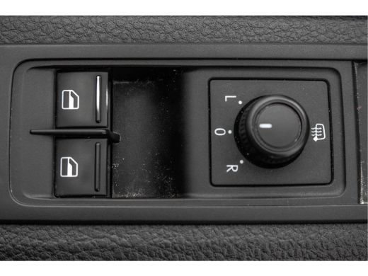 Volkswagen Transporter L2H1 | 102 PK | 3-Zits | Airco ActivLease financial lease