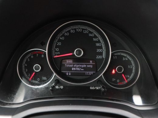 Volkswagen up! 1.0 BMT high up! Automaat | Stoelverwarming | Cruise Control | DAB | Bleutooth | Cimatronic | Ele... ActivLease financial lease