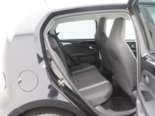 Volkswagen up! 1.0 BMT high up! Automaat | Stoelverwarming | Cruise Control | DAB | Bleutooth | Cimatronic | Ele... ActivLease financial lease