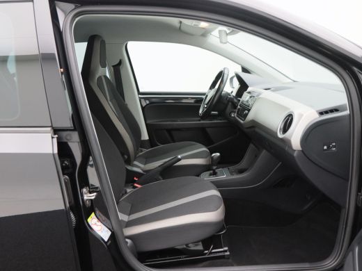 Volkswagen up! 1.0 BMT high up! Automaat | Stoelverwarming | Cruise Control | DAB | Bleutooth | Cimatronic | Ele... ActivLease financial lease