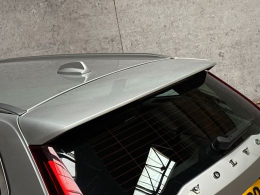 Volvo  V60 2.0 B3 Sport 163Pk Automaat (APPLE CARPLAY, LEDER, STUUR/STOELVERWARMING, CAMERA, SPORTSTOELEN, K... ActivLease financial lease