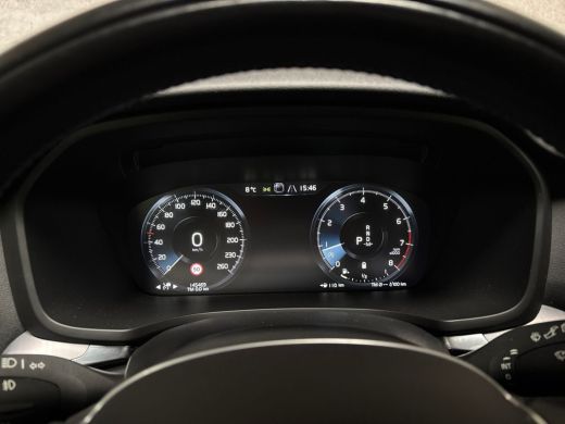 Volvo  V60 2.0 B3 Sport 163Pk Automaat (APPLE CARPLAY, LEDER, STUUR/STOELVERWARMING, CAMERA, SPORTSTOELEN, K... ActivLease financial lease