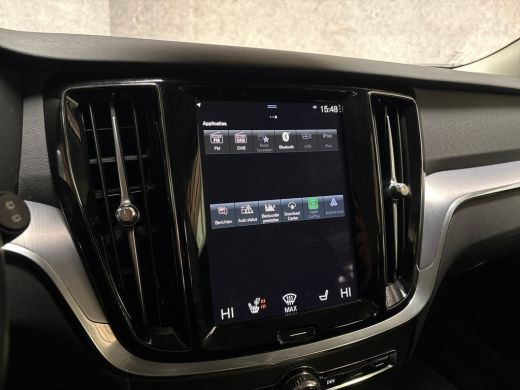 Volvo  V60 2.0 B3 Sport 163Pk Automaat (APPLE CARPLAY, LEDER, STUUR/STOELVERWARMING, CAMERA, SPORTSTOELEN, K... ActivLease financial lease