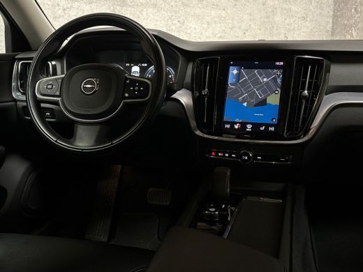Volvo  V60 2.0 B3 Sport 163Pk Automaat (APPLE CARPLAY, LEDER, STUUR/STOELVERWARMING, CAMERA, SPORTSTOELEN, K... ActivLease financial lease
