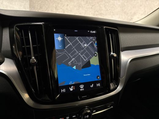 Volvo  V60 2.0 B3 Sport 163Pk Automaat (APPLE CARPLAY, LEDER, STUUR/STOELVERWARMING, CAMERA, SPORTSTOELEN, K... ActivLease financial lease