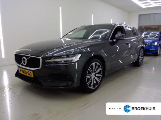 Volvo  V60 2.0 B4 Core | Stoel en stuurwielverwarming | Lederen bekleding | Parkeersensoren voor en achter |...