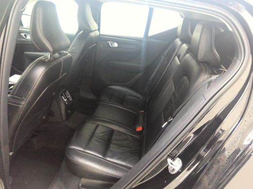 Volvo  XC40 1.5 T4 Recharge Inscription | Trekhaak | Adaptive Cruiscontrol | PDC + Camera | Lederen bekleding... ActivLease financial lease