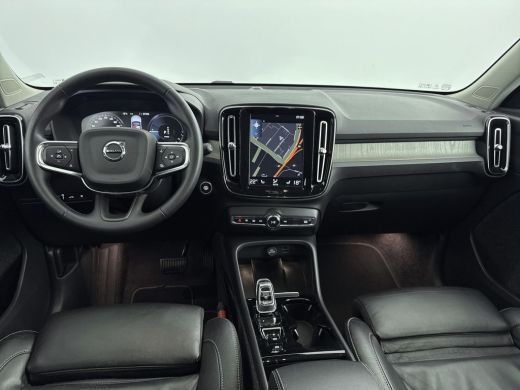 Volvo  XC40 1.5 T4 Recharge Inscription | Trekhaak | Adaptive Cruiscontrol | PDC + Camera | Lederen bekleding... ActivLease financial lease