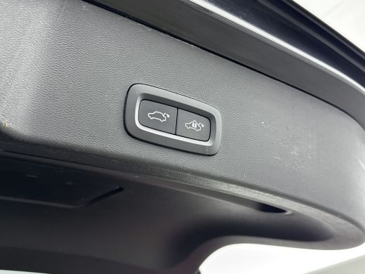 Volvo  XC40 1.5 T4 Recharge Inscription | Trekhaak | Adaptive Cruiscontrol | PDC + Camera | Lederen bekleding... ActivLease financial lease