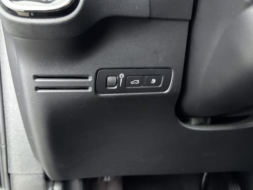 Volvo  XC40 1.5 T4 Recharge Inscription | Trekhaak | Adaptive Cruiscontrol | PDC + Camera | Lederen bekleding... ActivLease financial lease