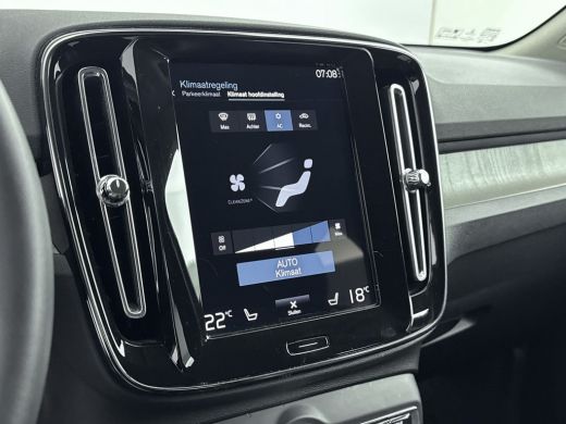 Volvo  XC40 1.5 T4 Recharge Inscription | Trekhaak | Adaptive Cruiscontrol | PDC + Camera | Lederen bekleding... ActivLease financial lease