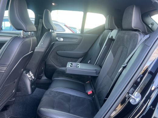 Volvo  XC40 T4 Recharge R-Design | Panoramadak | Stoel en stuurwielverwarming | 360 Camera | Adaptive Cruise ... ActivLease financial lease