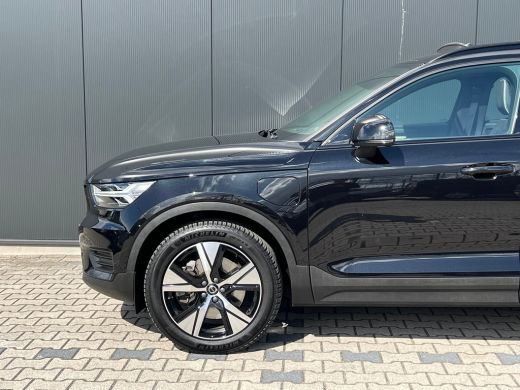 Volvo  XC40 T4 Recharge R-Design | Panoramadak | Stoel en stuurwielverwarming | 360 Camera | Adaptive Cruise ... ActivLease financial lease