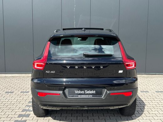 Volvo  XC40 T4 Recharge R-Design | Panoramadak | Stoel en stuurwielverwarming | 360 Camera | Adaptive Cruise ... ActivLease financial lease