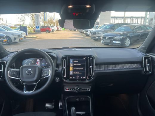 Volvo  XC40 T4 Recharge R-Design | Panoramadak | Stoel en stuurwielverwarming | 360 Camera | Adaptive Cruise ... ActivLease financial lease