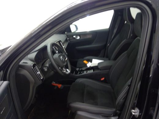 Volvo  XC40 1.5 T5 Recharge Ultimate Dark | Trekhaak | Panoramadak | BLIS | Adaptive Cruiscontrol | Stoelverw... ActivLease financial lease