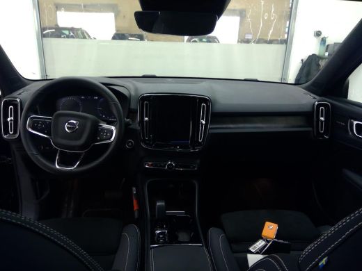 Volvo  XC40 1.5 T5 Recharge Ultimate Dark | Trekhaak | Panoramadak | BLIS | Adaptive Cruiscontrol | Stoelverw... ActivLease financial lease