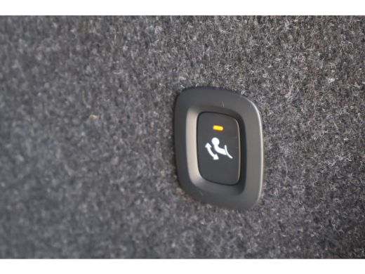 Volvo  XC40 2.0 B4 Plus Dark | Trekhaak | Harman Kardon | BLIS | ActivLease financial lease